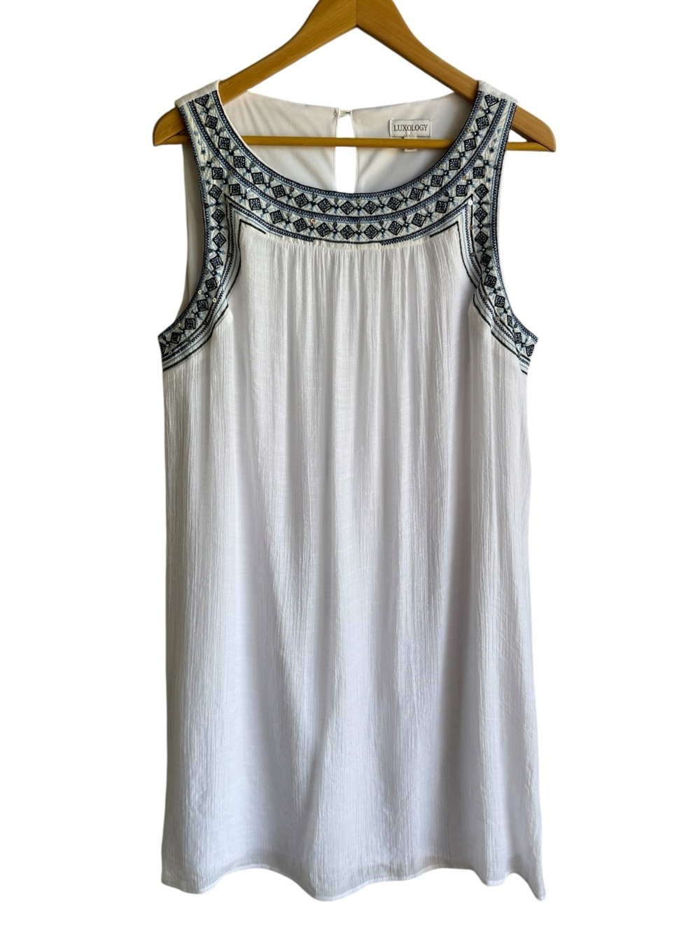 Luxology Beachy Beaded Dress Sz XL White Navy Cocktail Everyday Embroidered